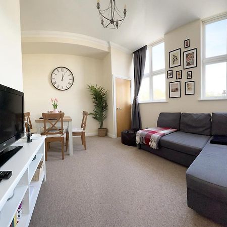 Cosy Town Centre Apartment Close To Beach Bournemouth Ngoại thất bức ảnh