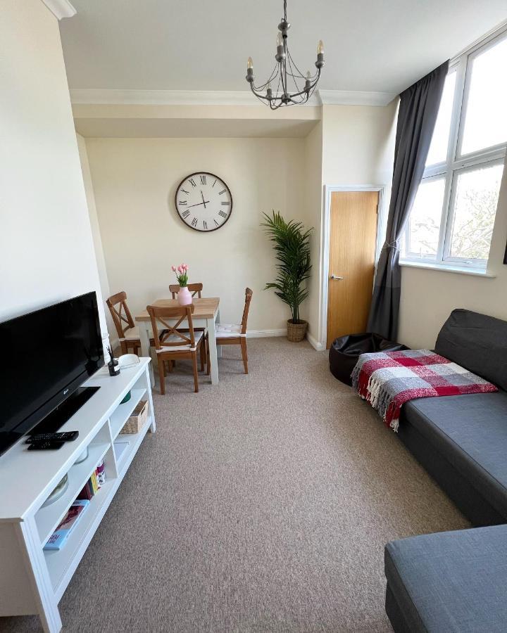 Cosy Town Centre Apartment Close To Beach Bournemouth Ngoại thất bức ảnh